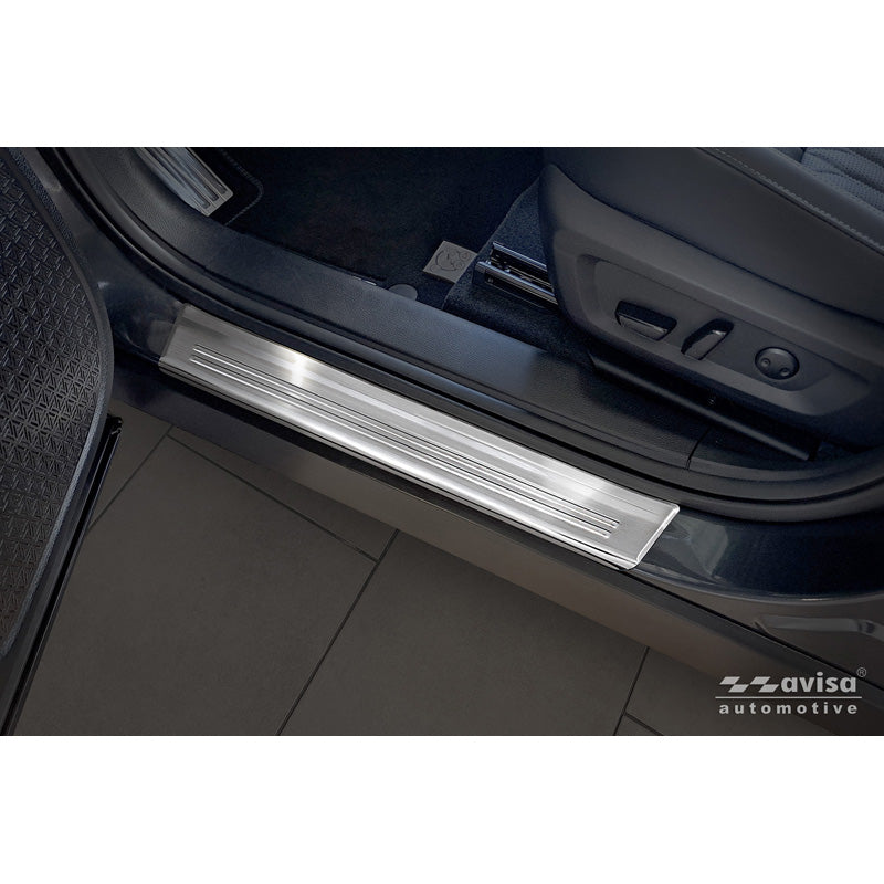 Avisa, Trinbeskytter, Rustfrit stål 'Lines', 4-stk., passer til Mitsubishi Outlander IV (2025-)