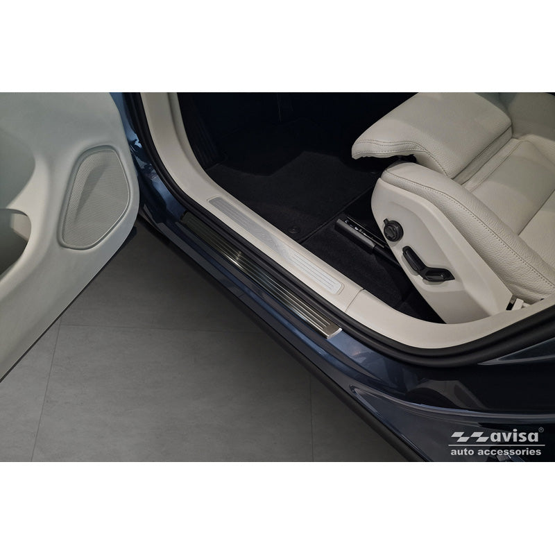 Avisa, ochrany prahů, černá, nerezová ocel, vhodné pro Volvo XC60 II 2017-2021 & FL 2021- incl. R-Design- - 'Lines' - 4 díly