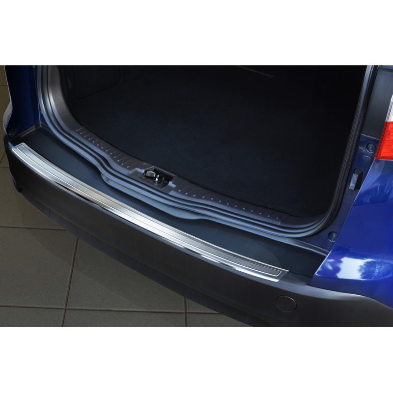 Avisa, achterbumperbeschermer, roestvrij staal, past op Ford Focus III Wagon 2011- 'Ribs'