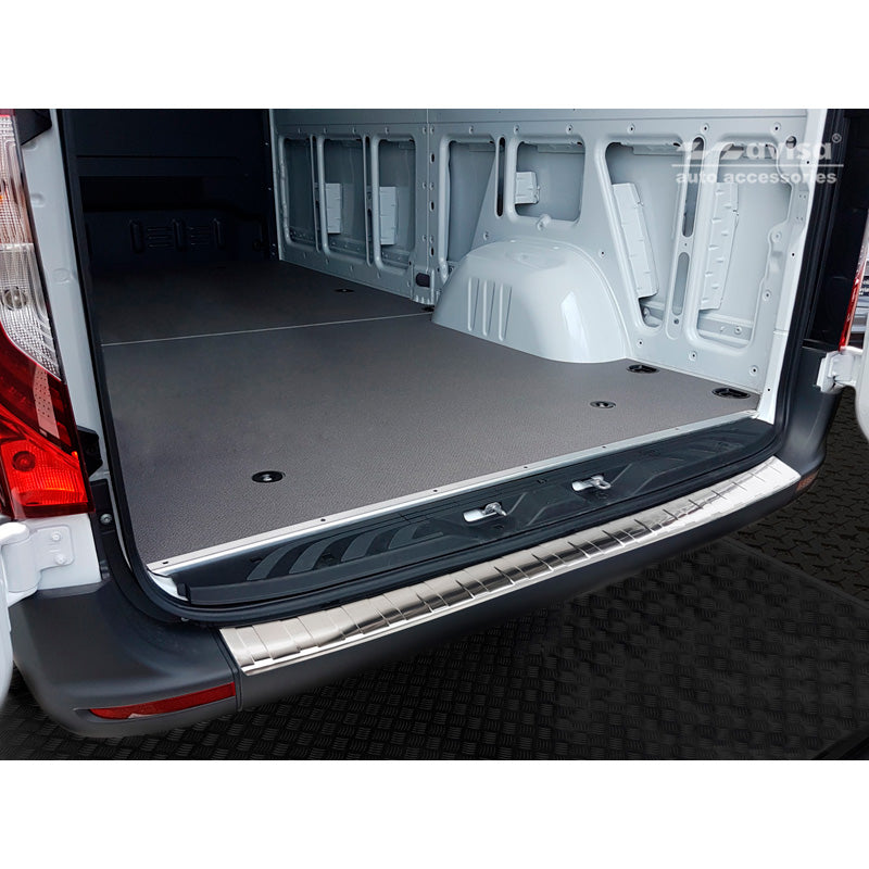 Avisa, osłona tylnego zderzaka, stal nierdzewna, pasuje do Mercedes Sprinter III 2018- 'Ribs'