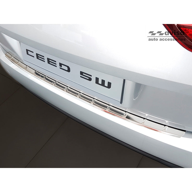 Avisa, osłona tylnego zderzaka, stal nierdzewna, pasuje do Kia Ceed III SW 2018-2021 & FL 2021- 'Ribs'