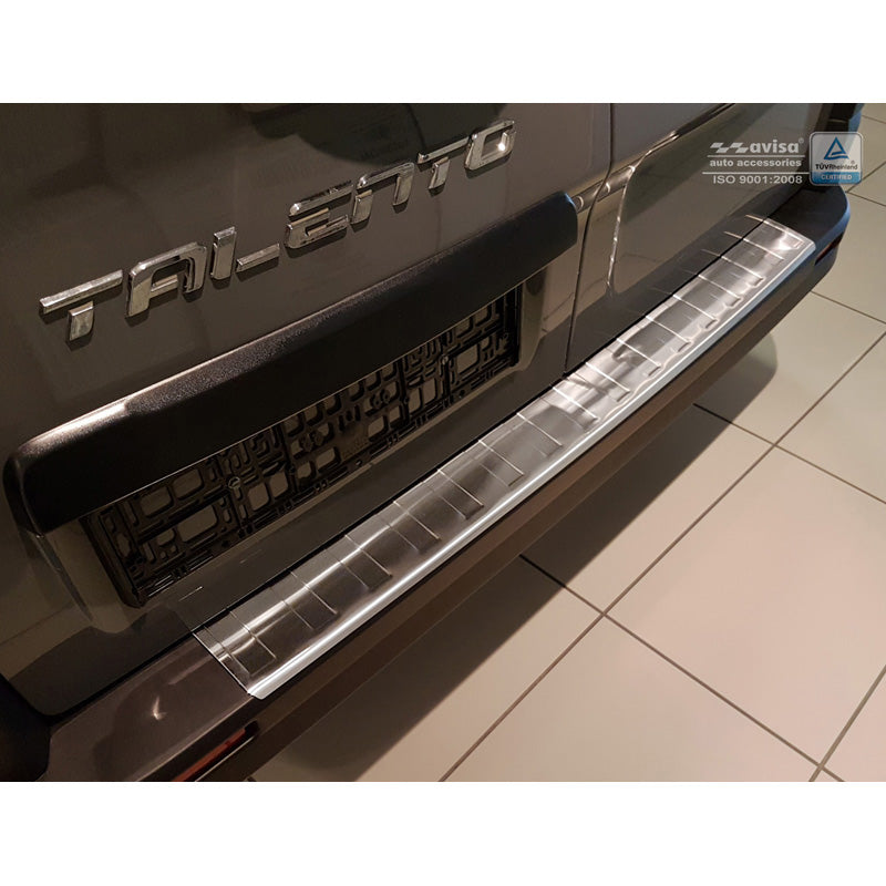 Avisa, ochrana zadního nárazníku, nerezová ocel, pasuje na Opel Vivaro 2014-2019 & Renault Trafic 2014-2019 & FL  2019- / Fiat Talento 2016- / Nissan NV300 2016-2019 & FL 2019-2021 & FL 2021- 'Ribs' (Long 118cm)