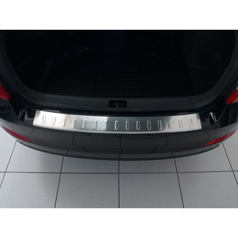 Avisa, protector de parachoques trasero, acero inoxidable, compatible con Skoda Octavia III berlina 2013- 'Nervaduras'