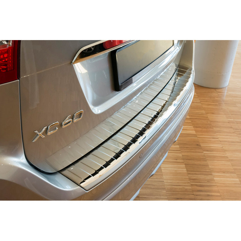 Avisa, ochrana zadního nárazníku, leštěný do vysokého lesku, nerezová ocel, pasuje na Volvo XC60 2013-2016 'Žebra'