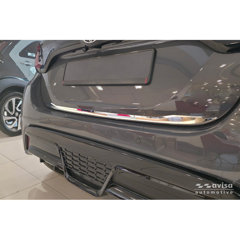 Avisa, Okładzina klapy bagażnika, chromowana stal nierdzewna, pasuje do Toyota Yaris (P21) (2020-2024) & Facelift (2024-)