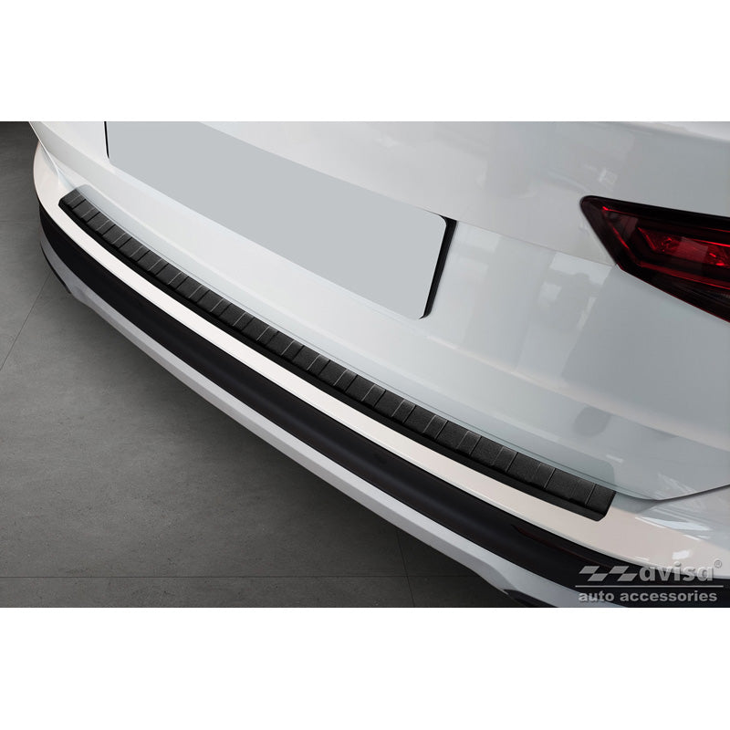 Avisa, Bagkofangerbeskytter, Mat Sort, Rustfritstål, passer til Seat Ateca 2016-2020 & FL 2020- 'Ribs'