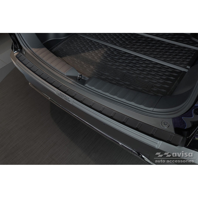 Avisa, protector de paragolpes trasero, negro mate, acero inoxidable, compatible con Toyota Corolla Cross 2022- 'Ribs'