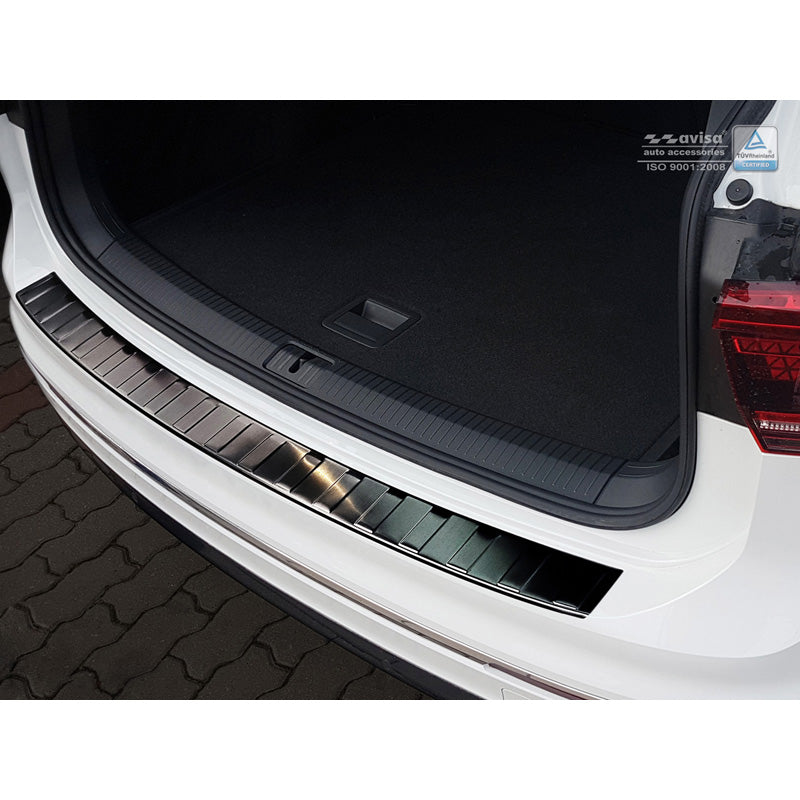 Avisa, protection de pare-chocs arrière, noir, acier inoxydable, convient pour Volkswagen Tiguan II incl. Allspace & R-Line 2016-2020 & FL 2020-2024 'Ribs'