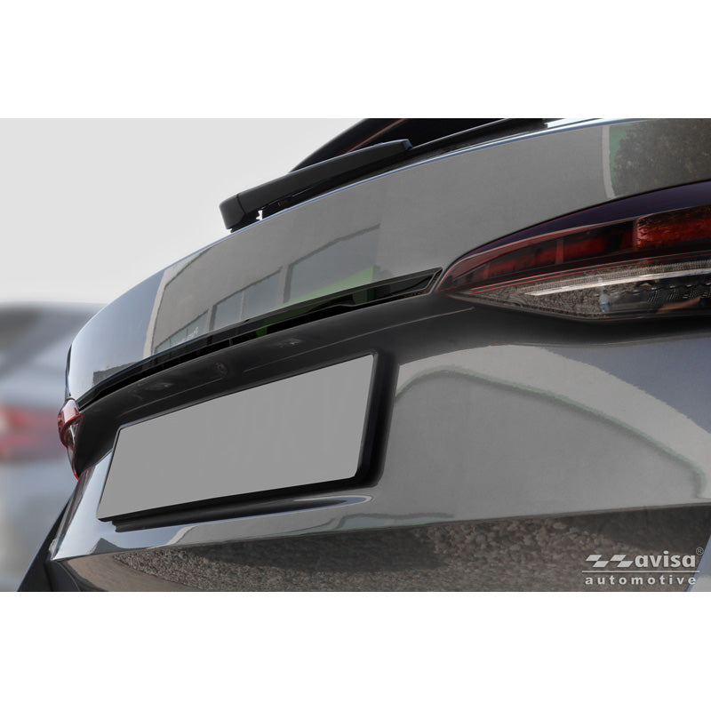 Avisa, chromová lišta, černá nerezová ocel, vhodné pro Skoda Octavia IV Combi (NX5) (2019-2024) a Facelift (2024-)