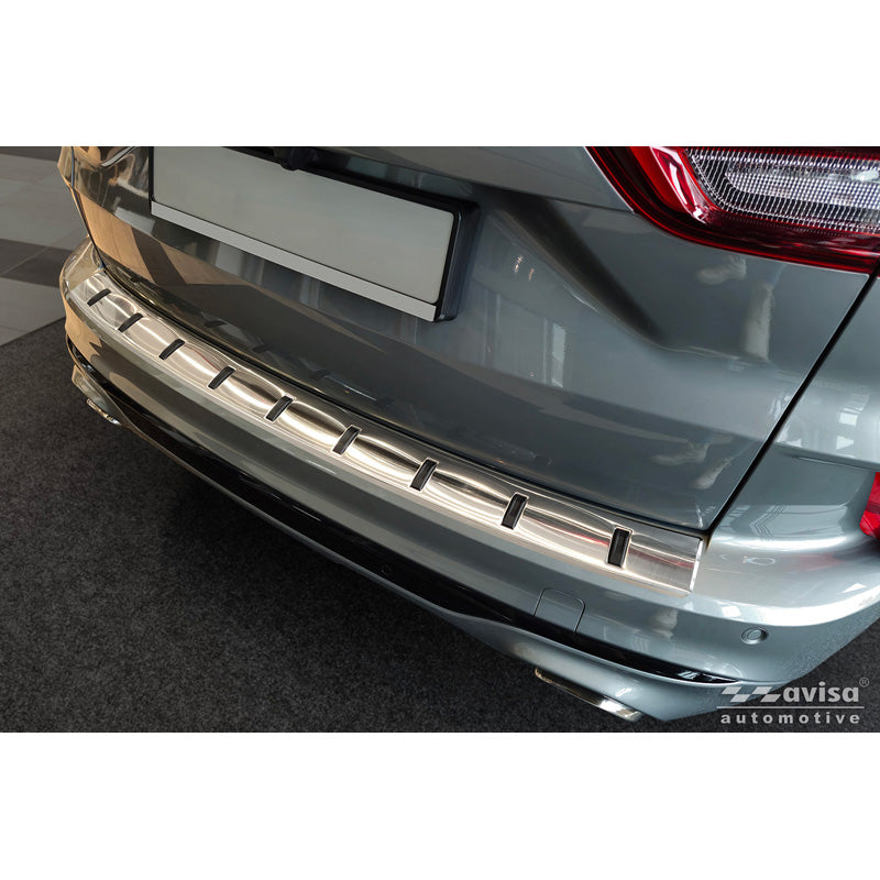 Avisa, Ochrana zadního nárazníku, nerezová ocel STRONG EDITION, pasuje na Ford Kuga III ST-Line / Vignale (2019-2024) & Facelift (2024-) - stříbrná