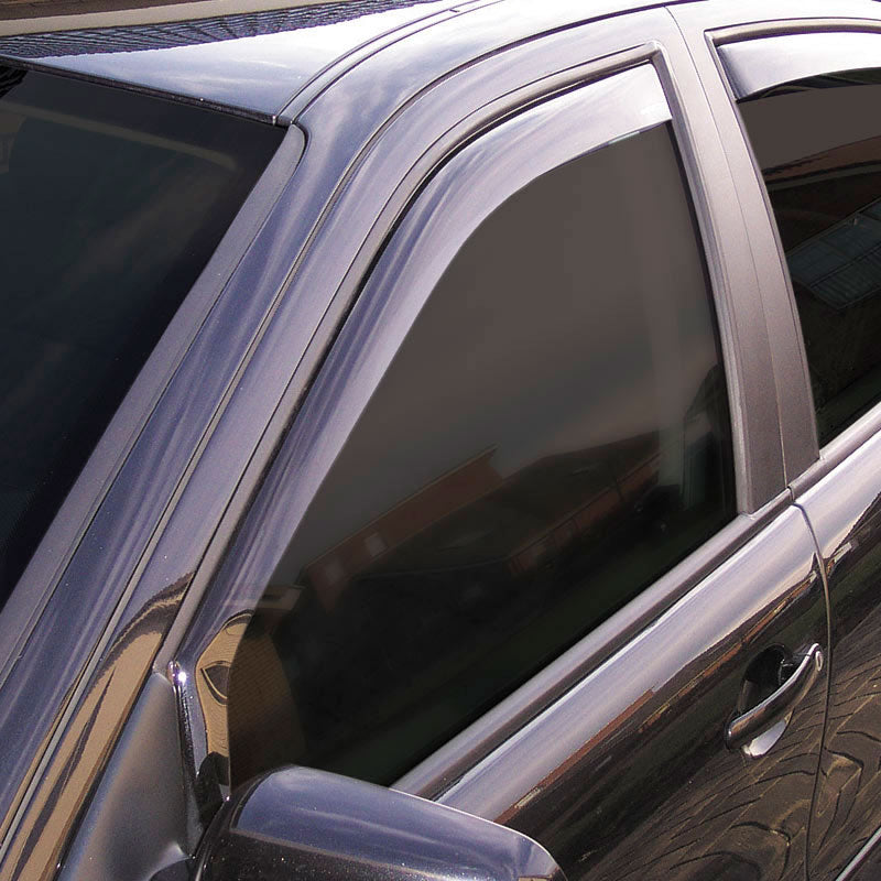 ClimAir, deflektory szyb przednich, ciemne, pasują do Audi A4 sedan/avant 1994-2000 (chrome window frames)