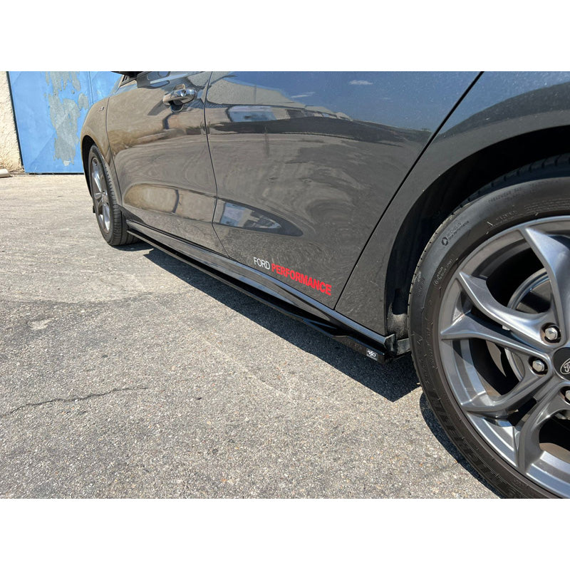 Motordrome, boční prahy, pasuje na Ford Focus IV ST/ST-Line HB 2018-2022 (ABS lesklá černá)