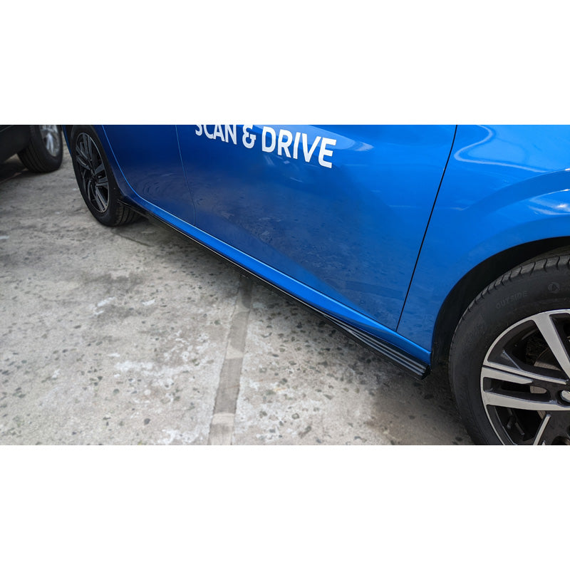 Motordrome, jupes latérales, compatible avec Peugeot 208 II 2019- (ABS)