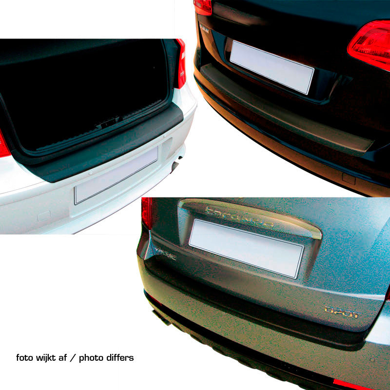 RGM, Protezione paraurti posteriore, plastica ABS, compatibile con Ford Transit Courier & Tourneo Courier 2023- Nero
