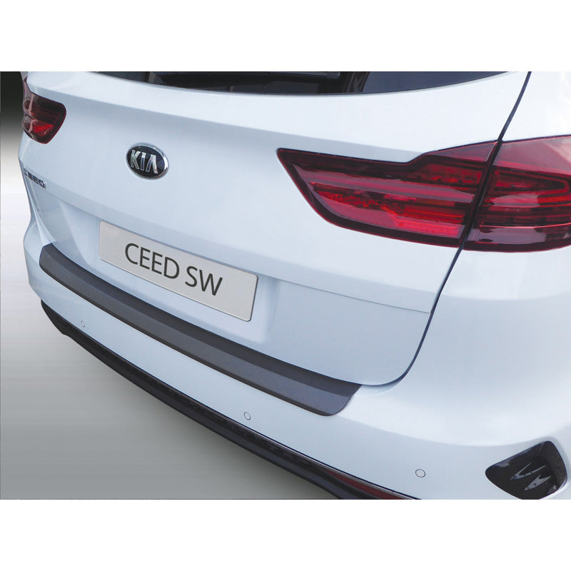 RGM, ochraniacz tylnego zderzaka, tworzywo ABS, pasuje do Kia Cee'd (CD) SW 2018- Czarny