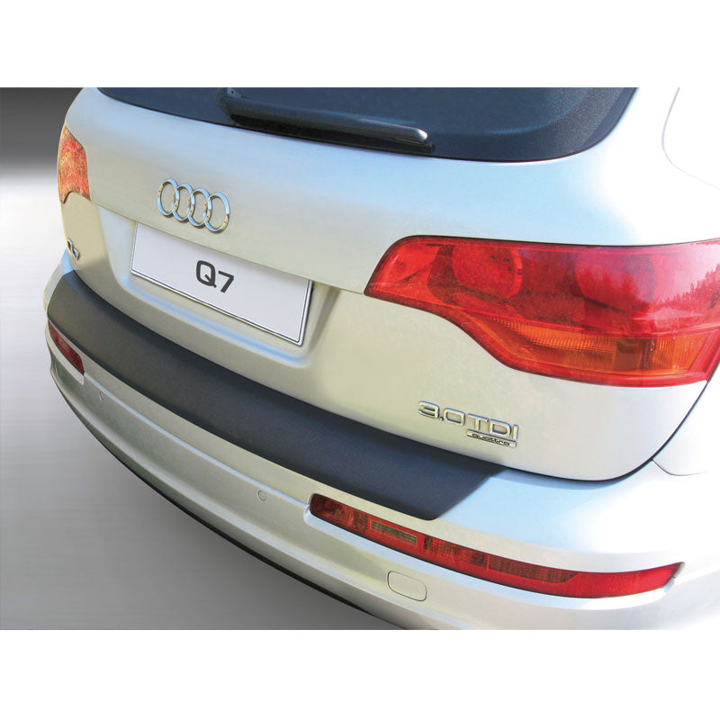 RGM, ochraniacz tylnego zderzaka, tworzywo ABS, pasuje do Audi Q7 2006-2015 Czarny
