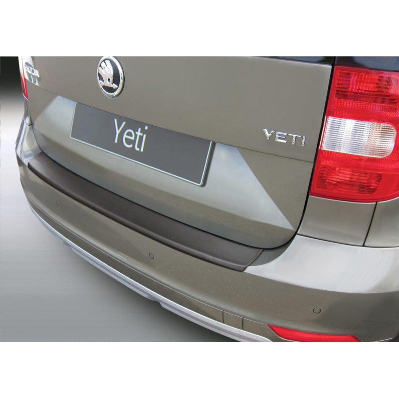 RGM, Protezione paraurti posteriore, plastica ABS, compatibile con Skoda Yeti 2WD 2013-2017 Nero