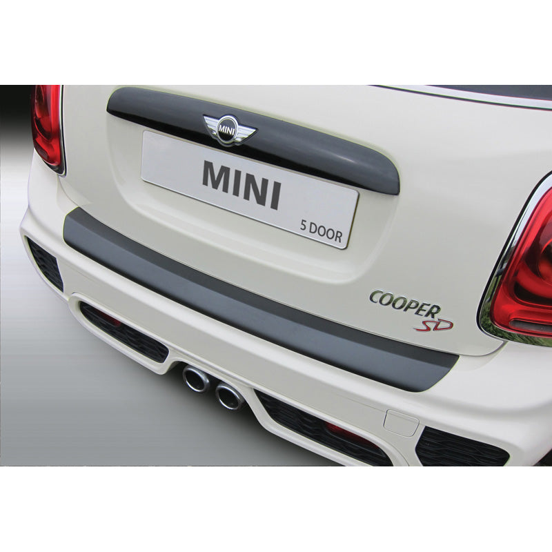 RGM, ochrana zadního nárazníku, ABS plast, pasuje na Mini F55 5 dveří One/Cooper/D/S 10/2014-02/2021 černá