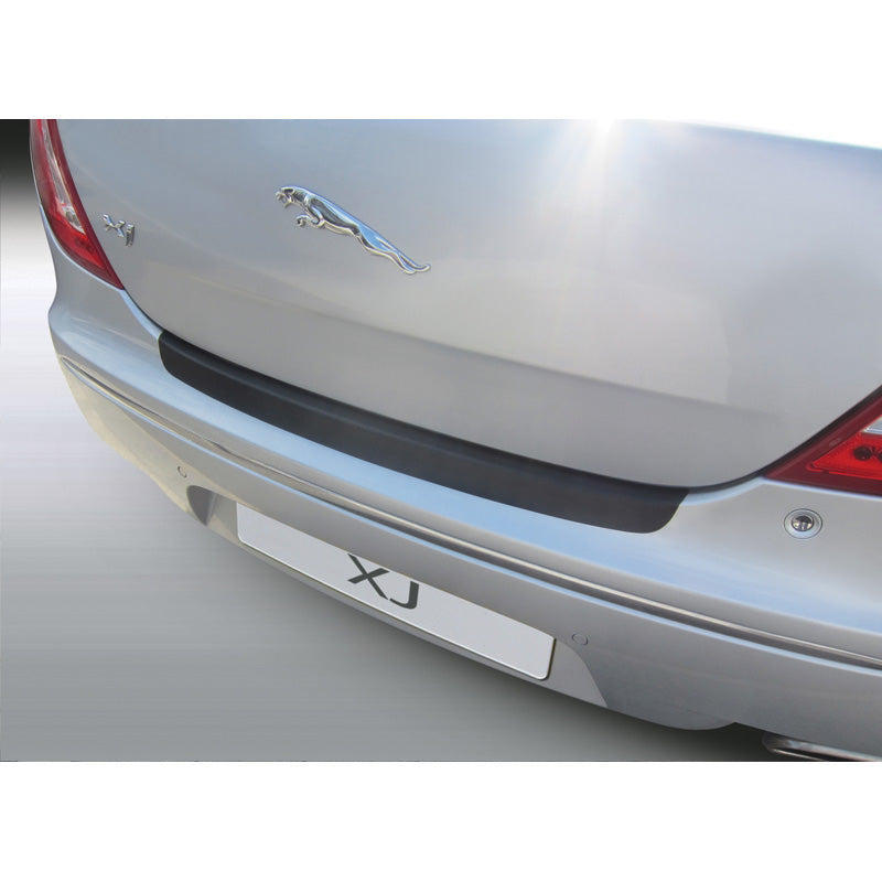 RGM, Osłona tylnego zderzaka, tworzywo ABS, pasuje do Jaguar XJ Sedan 2010- czarny