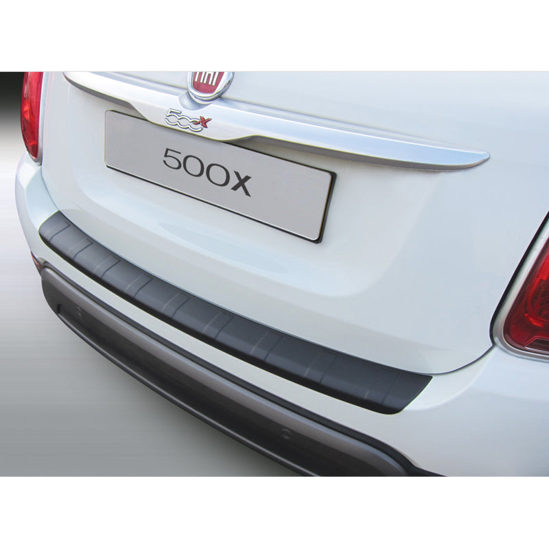 RGM, protège-pare-chocs arrière, plastique ABS, convient à Fiat 500X 2/2015- Black 'Ribbed'