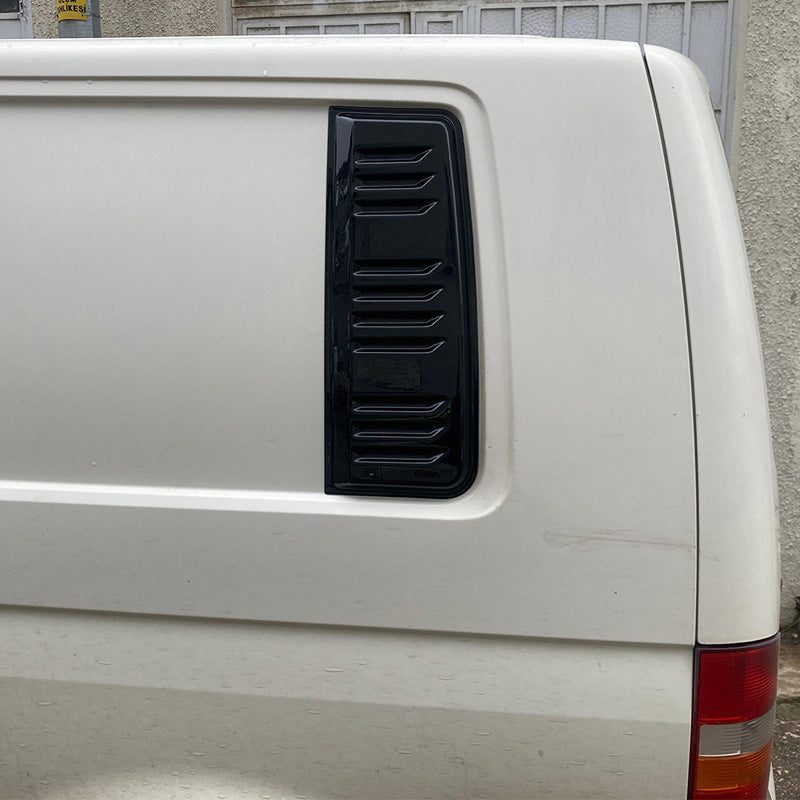 OneWay, wloty powietrza, czarny połysk, pasuje do Volkswagen Transporter T5.1/T6/T6.1 (2010-2022) długi rozstaw osi