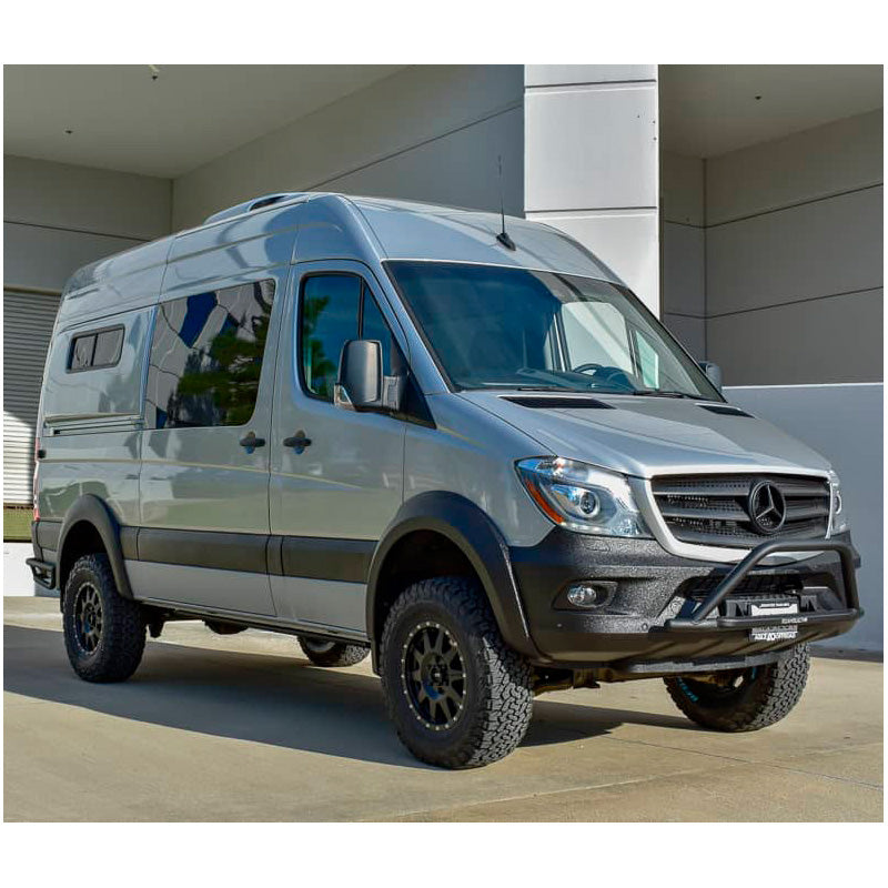 OneWay, zestaw poszerzeń nadkoli, matowa czerń, pasuje do Mercedes Sprinter W906 Facelift (2014-2018), 4 części