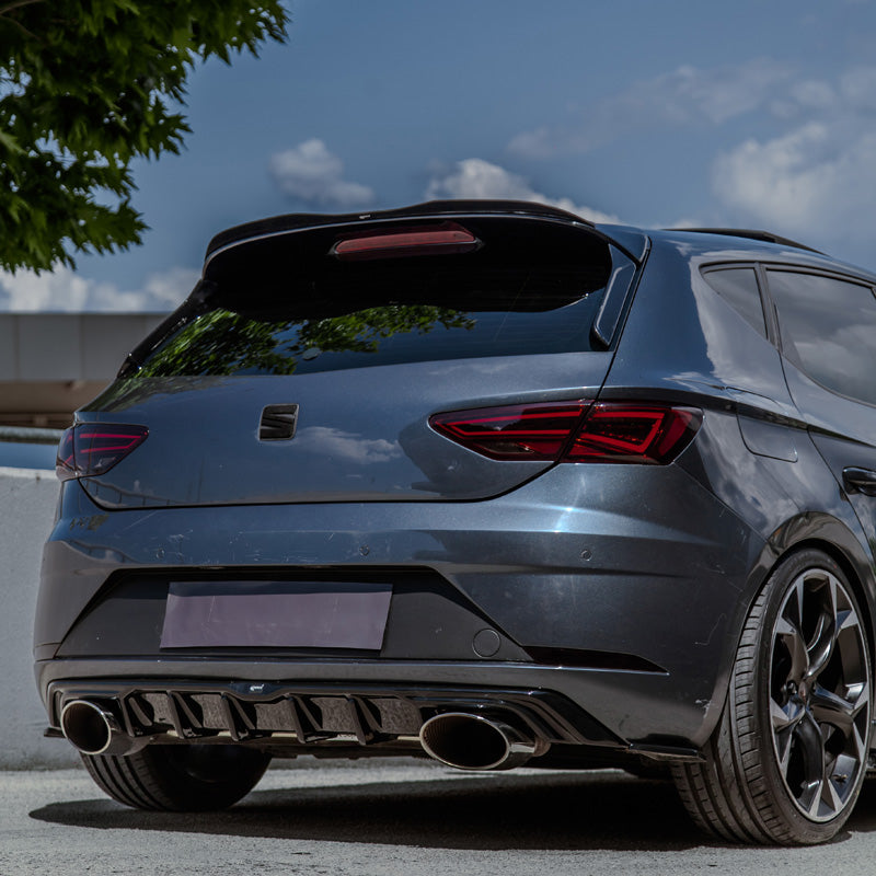 OneWay, Tagspoiler Cap, Glansfuld Sort, Passer til Seat Leon (5F) HB Cupra 2013-2016