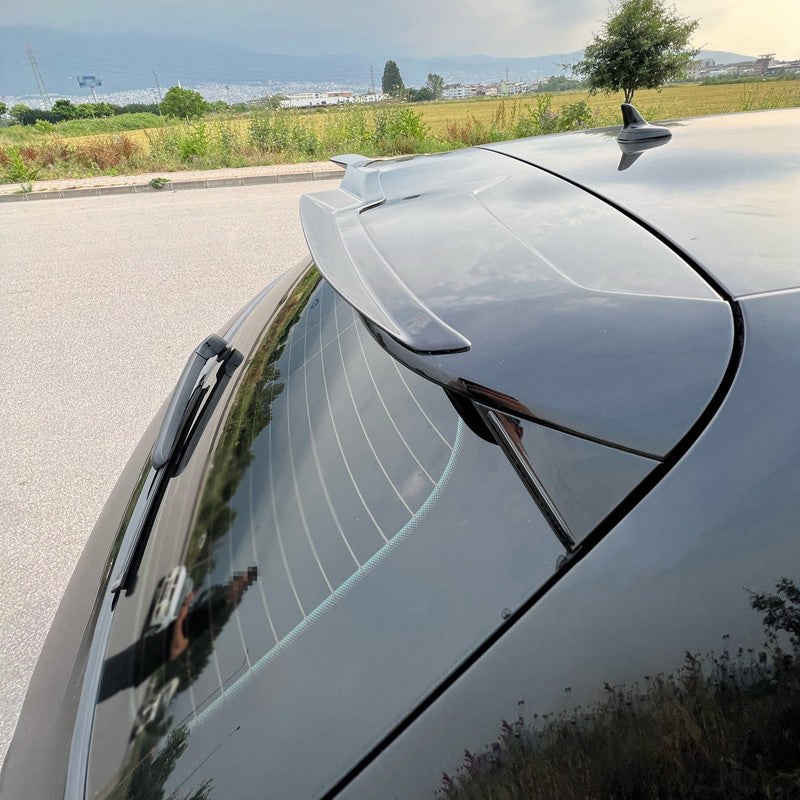 OneWay, Tagspoiler cap, Glossy sort, Passer til Audi RS3 8V Sportback (2015-2020)