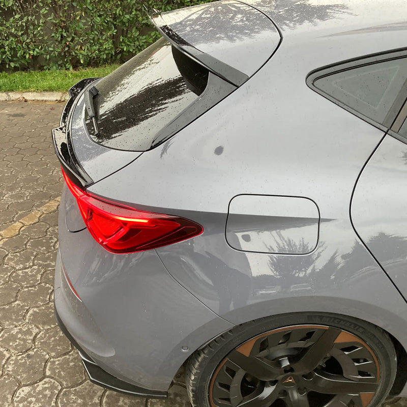 OneWay, spoiler bagagliaio, nero lucido, si adatta a Cupra Leon HB 2020-, 'Design elegante'