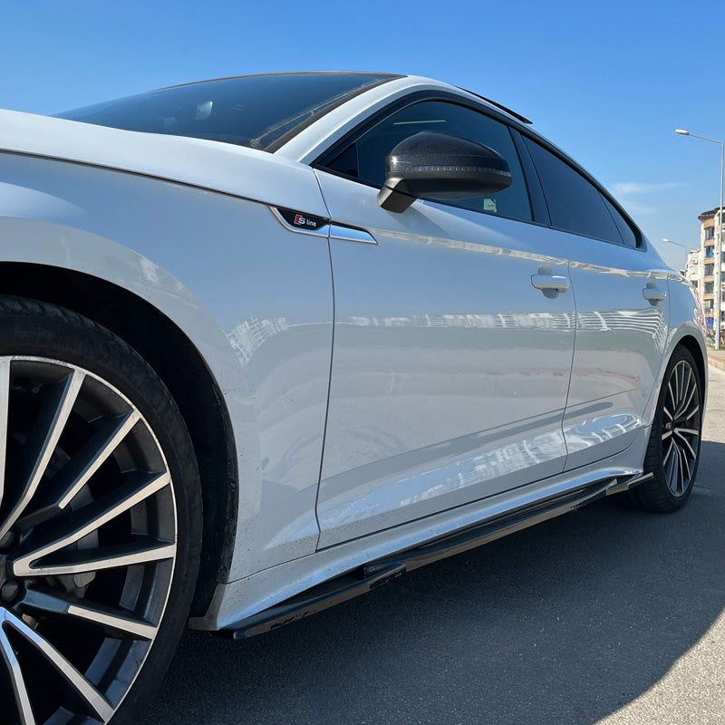 OneWay, progi boczne, błyszcząca czerń, pasuje do Audi A5 F5 Sportback S-Line/S5 Facelift 2019-, 2-częściowy zestaw