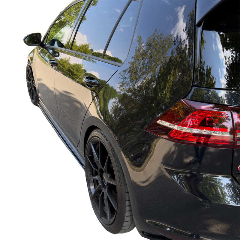 OneWay, progi boczne, czarny błyszczący, pasuje do Volkswagen Golf VII HB/Variant GTi/GTD (2013-2016) - 2 części