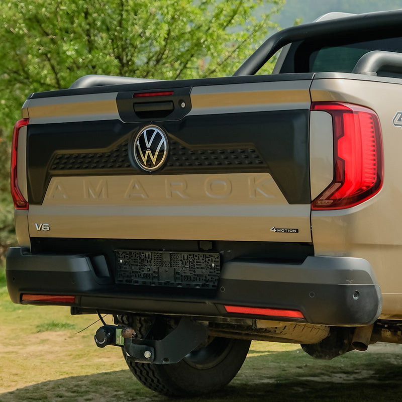 OneWay, Bagklapsdæksel, Mat sort, passer til Volkswagen Amarok MK2 (2022-)
