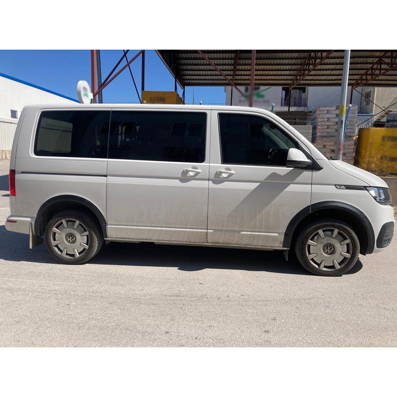 OneWay, Listwy nadkoli, ABS plastik, matowa czerń, Pasuje do Volkswagen Transporter T6.1 (2020-2022), krótki rozstaw osi, prawa drzwi przesuwne