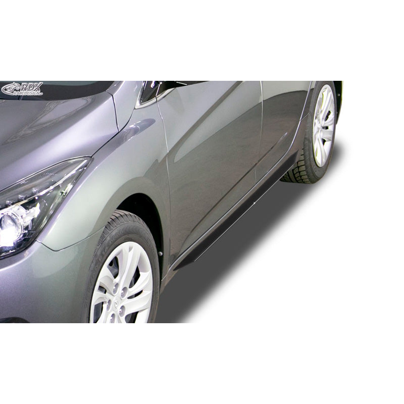 RDX Racedesign, boční prahy 'Slim', vhodné pro Hyundai i40 2011-2015 & Facelift 2015- (ABS lesklá černá)