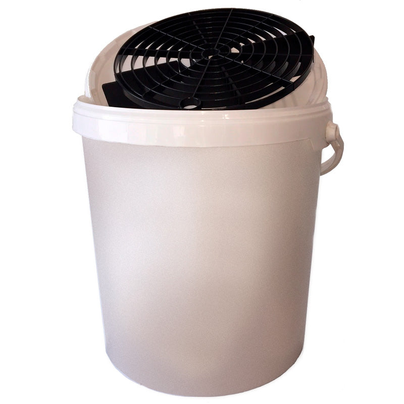 AutoStyle, Vaskespand 15L - Hvid - Med Låg og Grit Guard